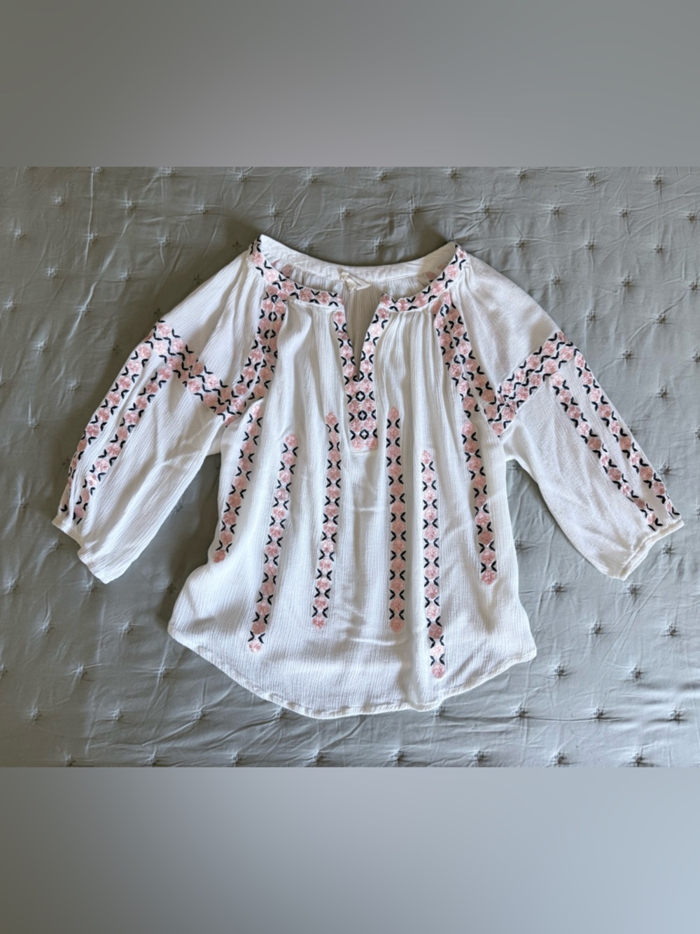Emory Park White Peasant Blouse with Pink & Navy Blue Embroidery